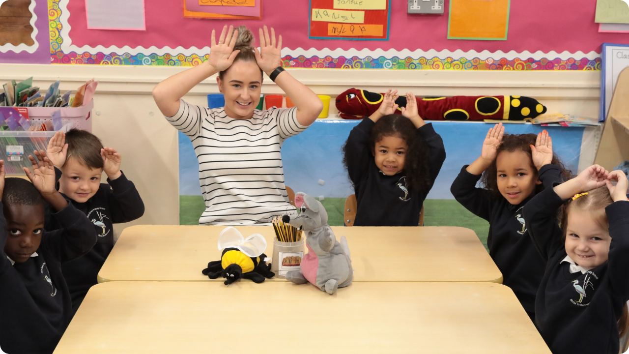 Jolly-phonics-hands-up-email-image